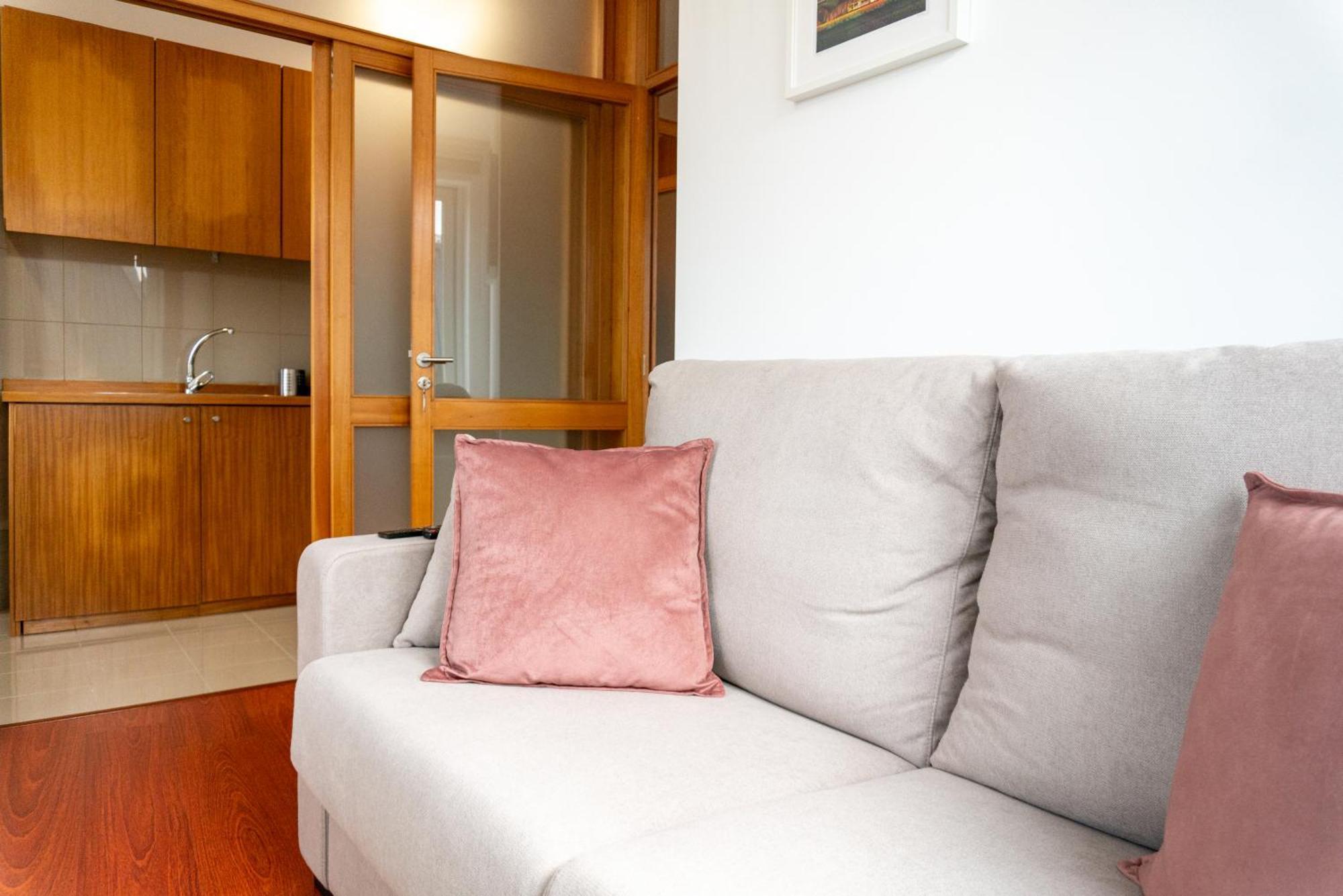 Lovely Cedofeita Apartment By Unique Hosts OOporto Exteriör bild